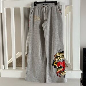 NWT Ed hardy Gray Sweatpants with Heart Tattoo Design size medium